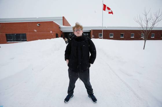 JOHN WOODS / WINNIPEG FREE PRESSEthan Brinkman, a grade 12 student at Sisler High School, weighed in on what should and shouldn’t be included in a post-COVID learning plan for students.