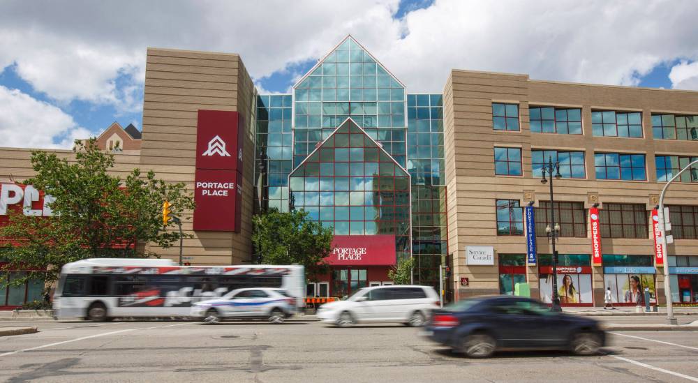 MIKE DEAL / WINNIPEG FREE PRESS FILES
With the latest plan to redevelop Portage Place Shopping Centre shelved, it’s time for inner-city community leaders to come up with a bold new vision for the mall.