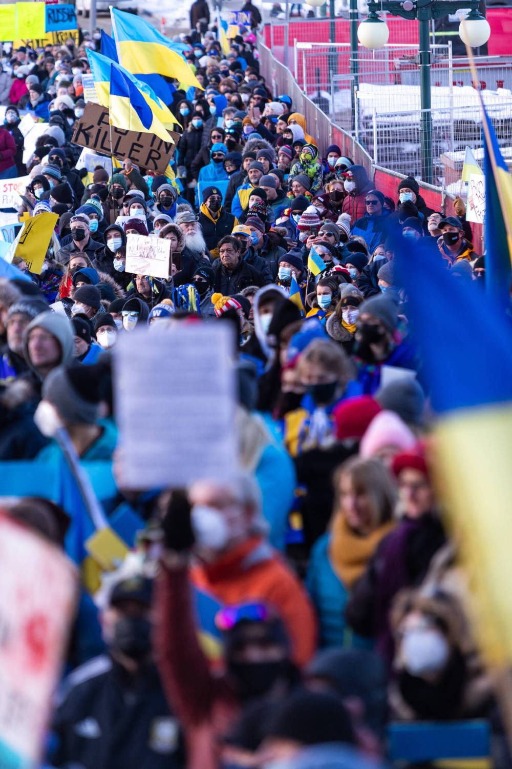 The rally against Russian President Vladimir Putin’s illegal invasion of Ukraine was one of several happening across Canada through the Canadian Ukrainian Congress. (Daniel Crump / Winnipeg Free Press)