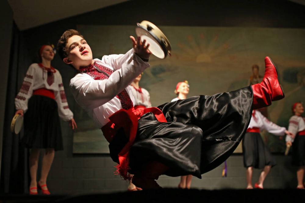The Troyanda Ukrainian Dance Ensemble will hold two concerts on April 3.  (Tim Smith / The Brandon Sun)