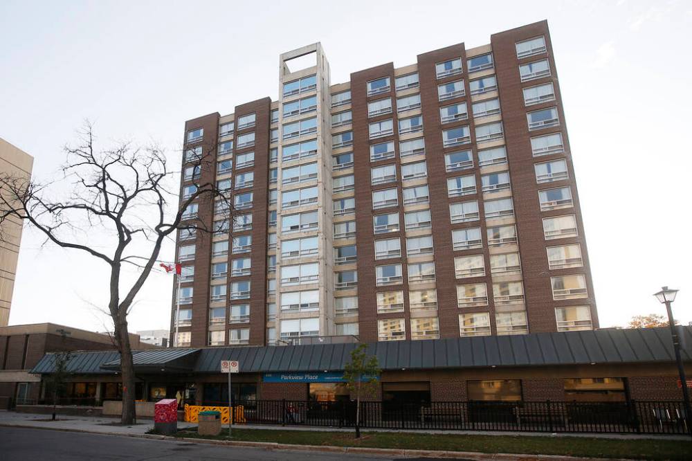 Most residents of Parkview Place have been transferred to other facilities. (John Woods / Winnipeg Free Press files)
