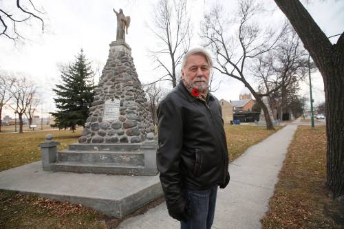 JOHN WOODS / WINNIPEG FREE PRESS
John Paskievich, filmmaker and photographer, has produced the film A Canadian War about Ukrainian lives before and during the war.
