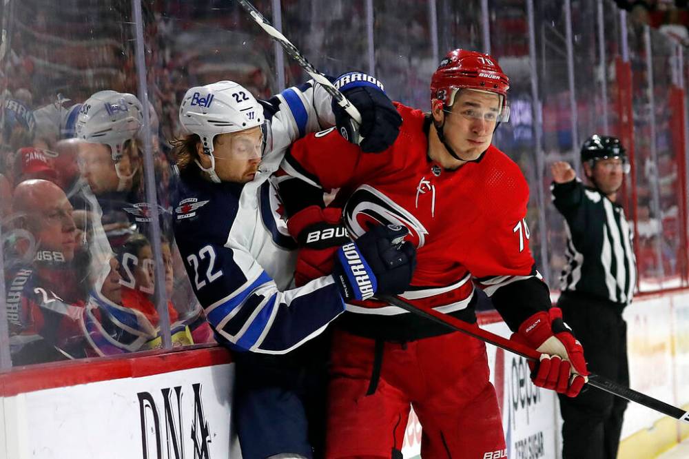 Winnipeg Jets center Mason Appleton (22) plays during Game 2 of an