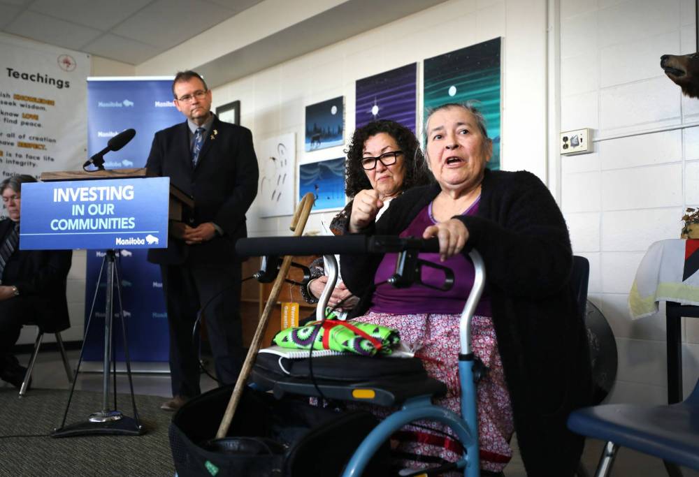 RUTH BONNEVILLE / WINNIPEG FREE PRESS
Indigenous education Knowledge keeper, Myra Laramee spoke about the importance of teaching students about mother earth being a living entity that must be protected.