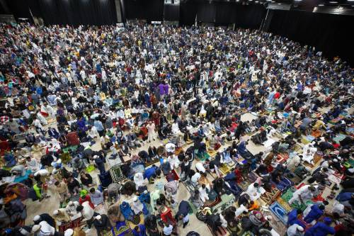 MIKE DEAL / WINNIPEG FREE PRESS 
The 2022 Eid celebration at the RBC Convention Centre attracted so many people that they held a second prayer as the third floor hall that was booked was overflowing.