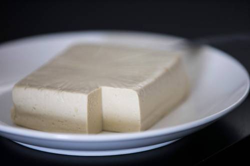 MIKAELA MACKENZIE / WINNIPEG FREE PRESS
The process to make fava bean tofu is similar to that used to make soy tofu.