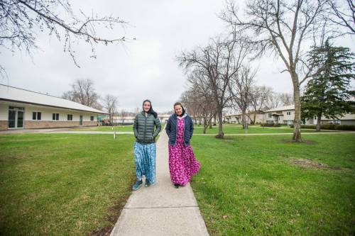 MIKAELA MACKENZIE / WINNIPEG FREE PRESS
Judith Maendel (left) and her sister-in-law Karissa Maendel at the Baker Colony. The two are trying to encourage more Hutterite representation within the health-care system to help colonies and alleviate staff shortages in the province.