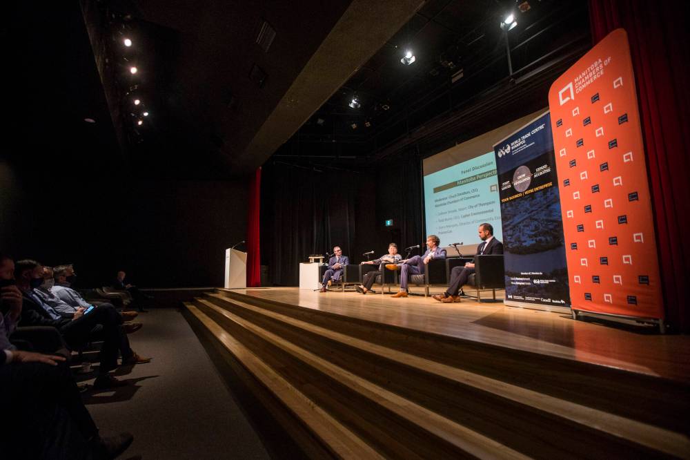 MIKAELA MACKENZIE / WINNIPEG FREE PRESS
Chuck Davidson (left), Colleen Smook, Todd Burns and Gerry Marques speak during a panel discussion at the World Trade Centre conference on trade with Nunavut at the Winnipeg Art Gallery.
