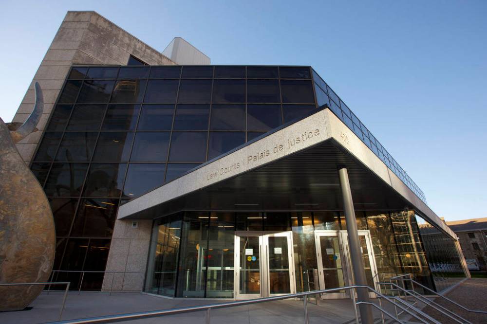 MIKE DEAL / WINNIPEG FREE PRESS FILES
The Law Courts building at 408 York Avenue.
