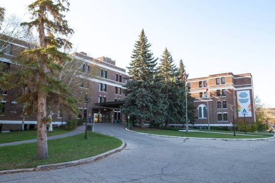 Daniel Crump / Winnipeg Free Press filesSt. Amant plans to no longer offer life-long institutional care and will relocate its remaining long-term residents to supported community-living sites by 2026.