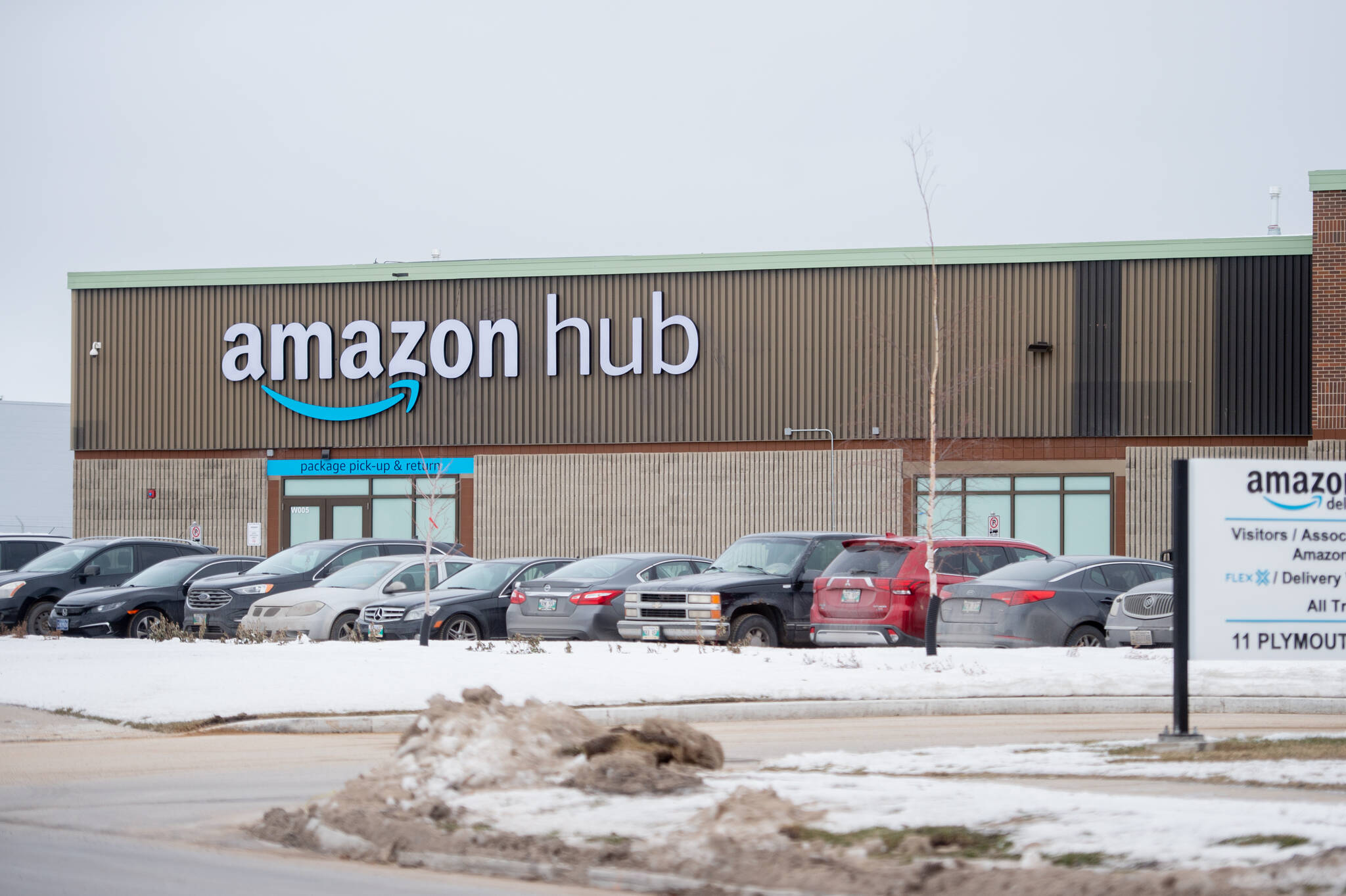 Amazon delivers hubs, jobs in time for holidays Winnipeg Free Press