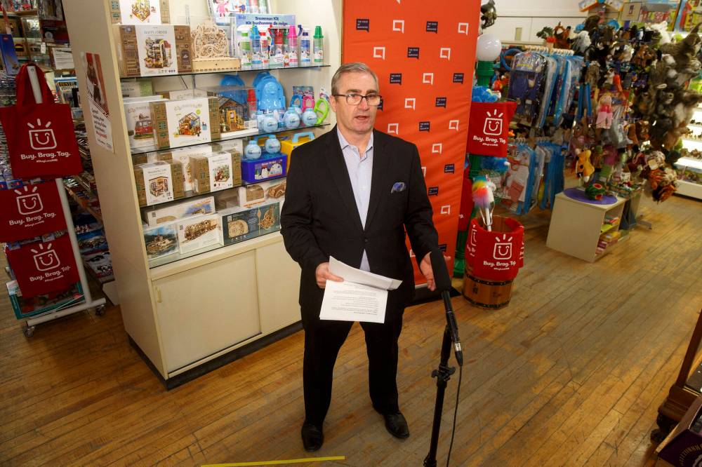 MIKE DEAL / WINNIPEG FREE PRESS
Chuck Davidson, the CEO of Manitoba Chambers of Commerce, announces the Chambers of Commerce’s initiative, #BuyLocalMB, which encourages people to share their local purchases online.