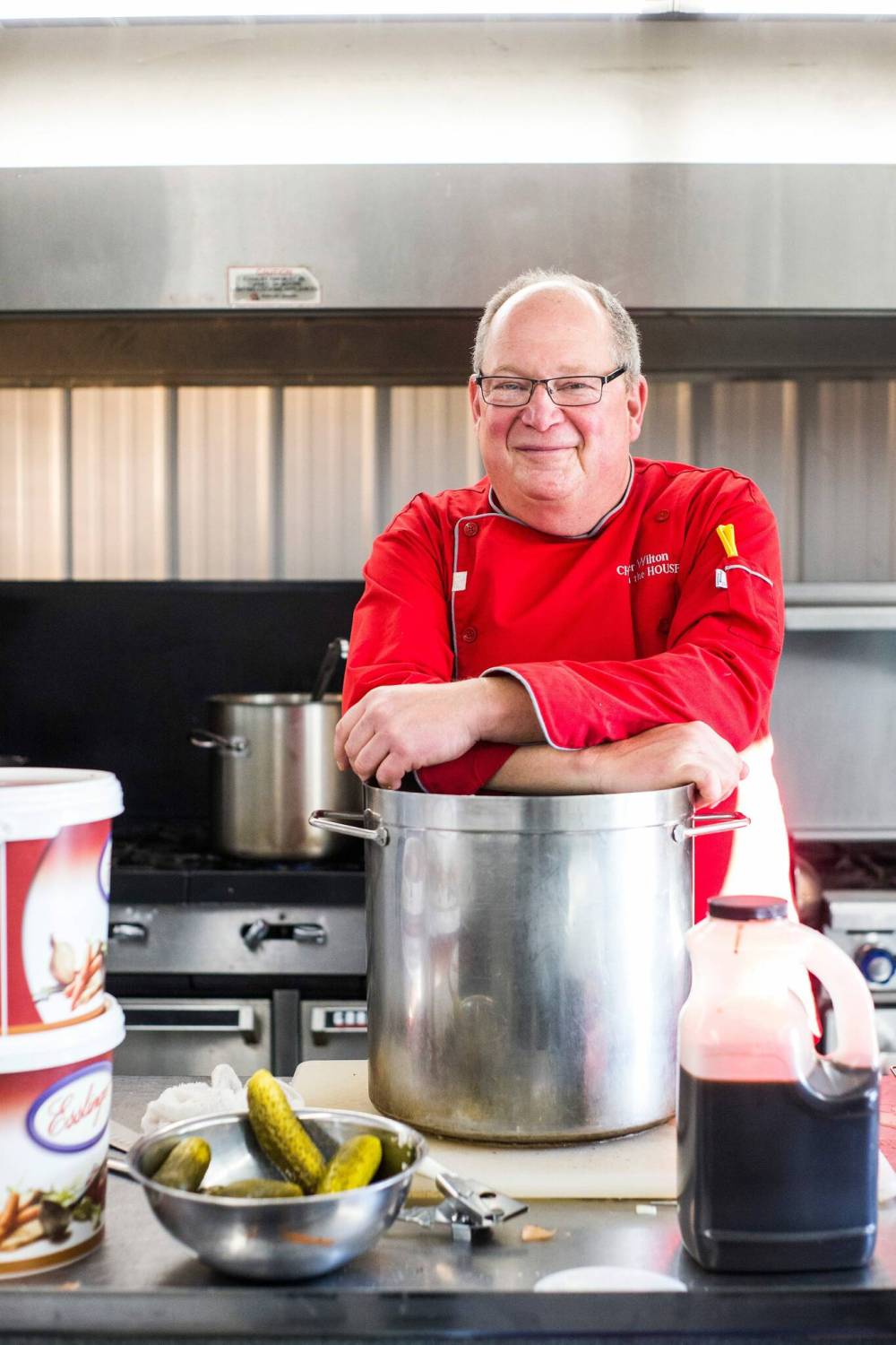 MIKAELA MACKENZIE / WINNIPEG FREE PRESS Roger Wilton got his start at a Montreal McDonald’s, later moving on to the tony Chateau Champlain.
