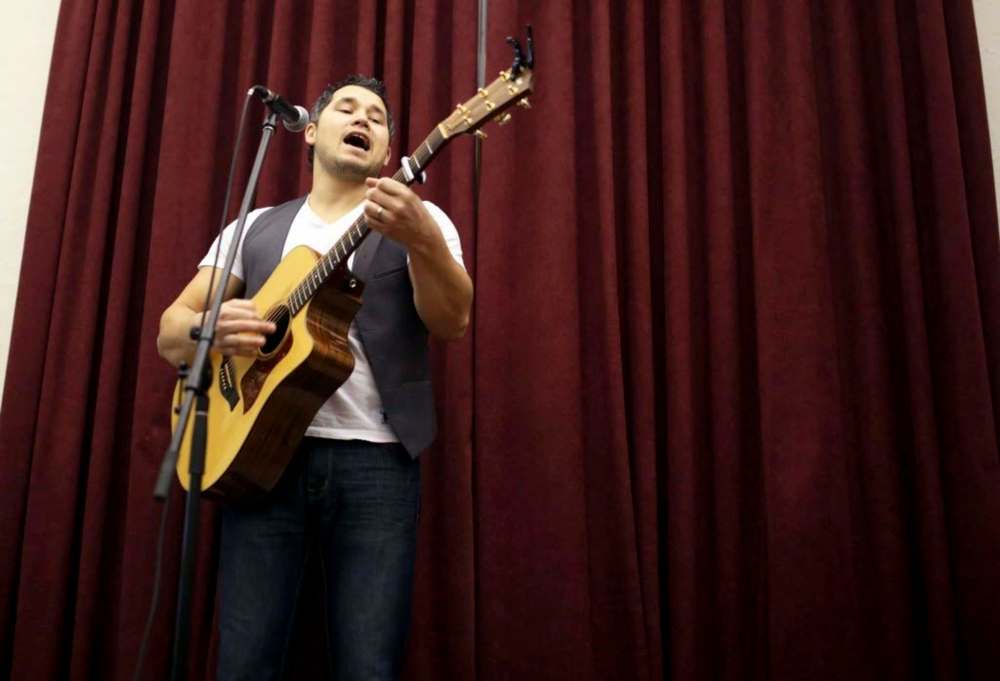 Singer-songwriter Don Amero's Amero Little Christmas returns to the Burt on Dec. 6 (Tim Smith / Brandon Sun files)