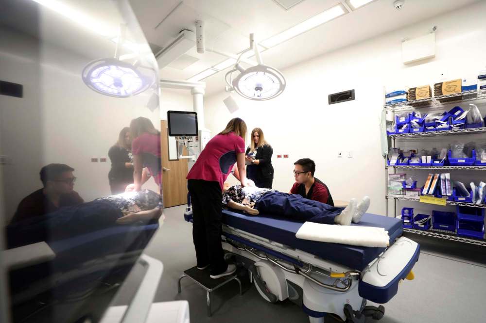 RUTH BONNEVILLE / WINNIPEG FREE PRESS FILES
Recently-released Winnipeg emergency room wait-time statistics indicate wait times in the city