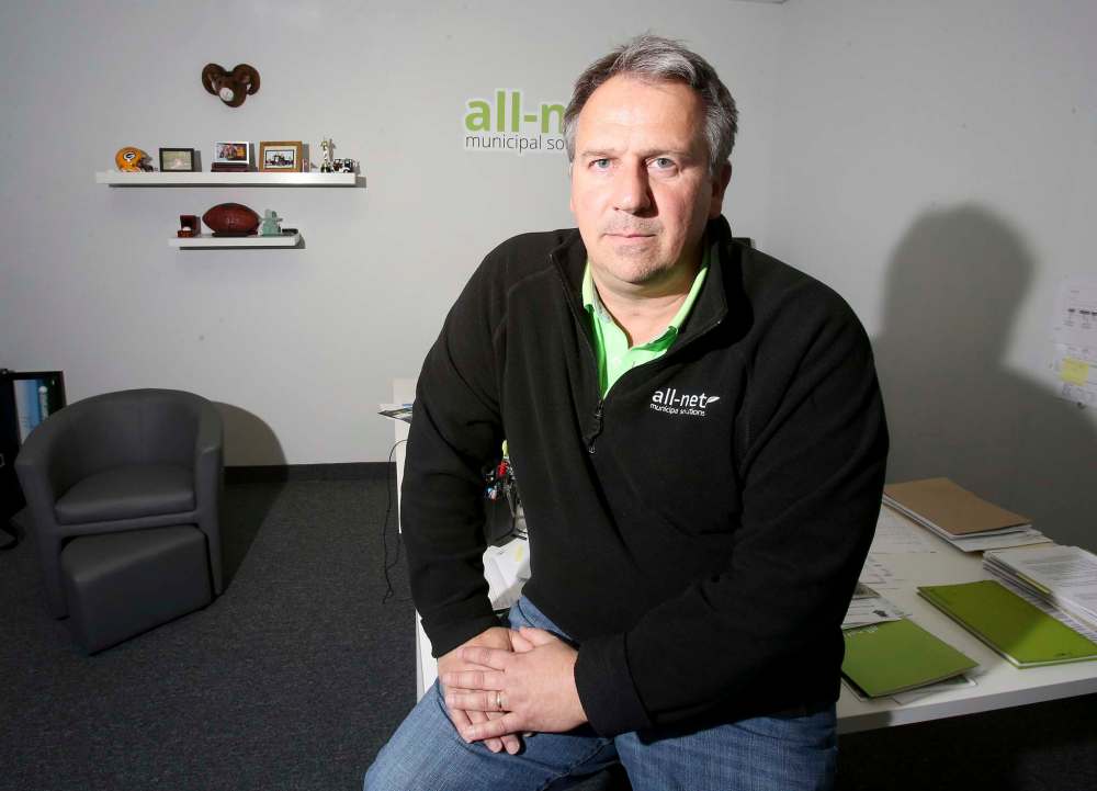 Vern Sabeski hopes to expand emergency landline notification services to communities across Canada. (Shannon VanRaes / Winnipeg Free Press)