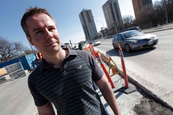 JOHN WOODS / WINNIPEG FREE PRESS FILESSuspended Winnipeg immigration lawyer Paul Hesse, pictured in 2011, is being sued by a client hoping to recoup a $200,000 investment he says the lawyer urged him to make.