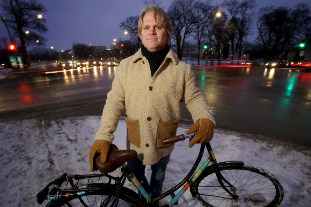 SHANNON VANRAES / WINNIPEG FREE PRESS
Brent Bellamy's Dutch cruiser was damaged when he was hit by an SUV at the intersection of Academy Road and Wellington Crescent late last year.