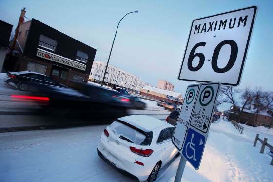 JOHN WOODS / WINNIPEG FREE PRESSThe city has reduced the speed limits on sections of Marion and Goulet streets to 50 km/h from 60 km/h.