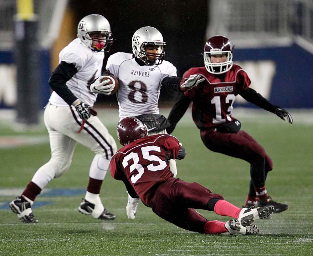 Moulebou (35) was a former football player at Daniel McIntyre Collegiate Institute. (Phil Hossack / Free Press files)
