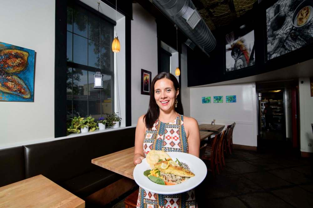 MIKE SUDOMA / WINNIPEG FREE PRESS FILES
Feast Café owner and head chef Christa Bruneau-Guenther brings her knowledge of Indigenous cuisine to the judging panel in Food Network Canada’s Wall of Chefs.