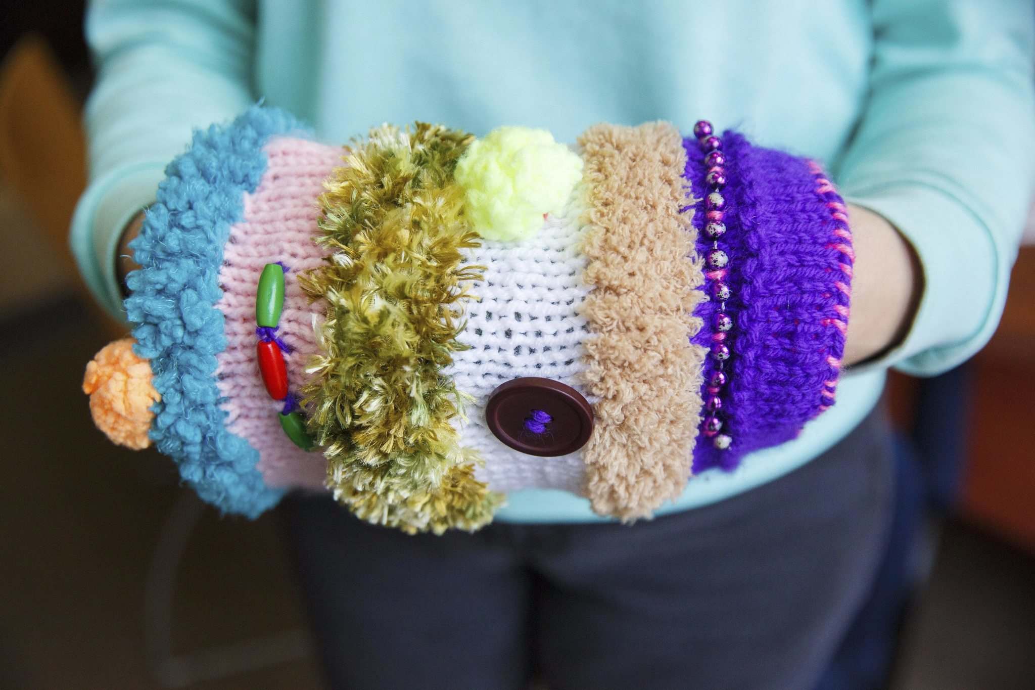 Sensory sleeve creations offer touch of relief Winnipeg Free Press