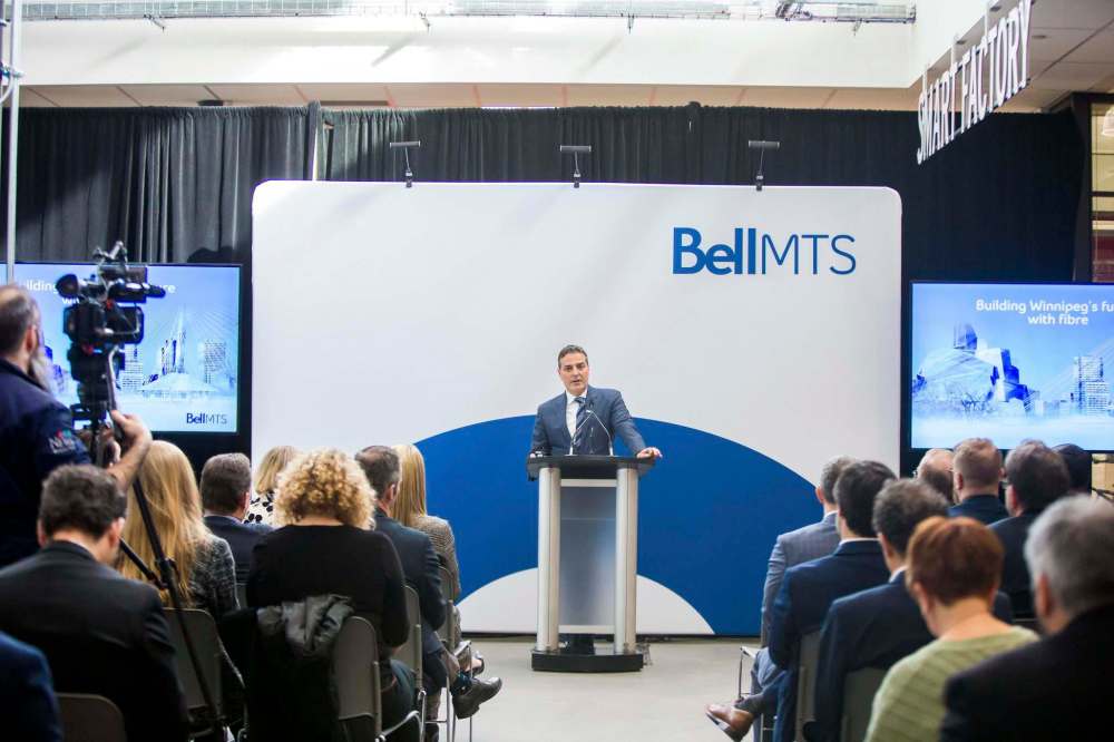 MIKAELA MACKENZIE / WINNIPEG FREE PRESS
Mirko Bibic, Bell Canada and BCE Inc.’s CEO, announces the largest single capital investment in Bell’s five-year commitment to Manitoba, on Monday.