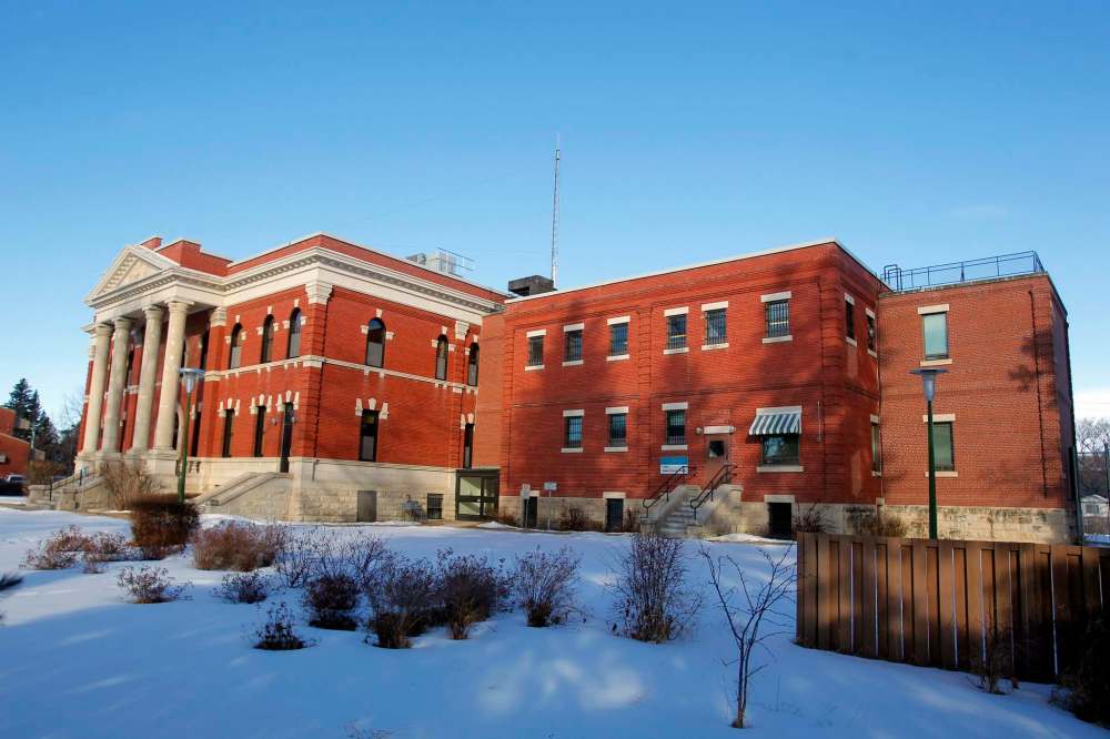 The province says employees at the Dauphin Correctional Centre will be offered other government jobs when the jail closes this spring. (Boris Minkevich / Winnipeg Free Press files)