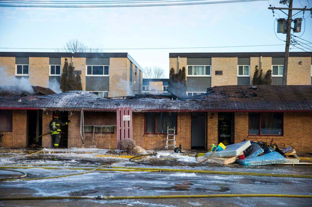 No injuries were reported, but a cat is missing. (Mikaela MacKenzie / Winnipeg Free Press)