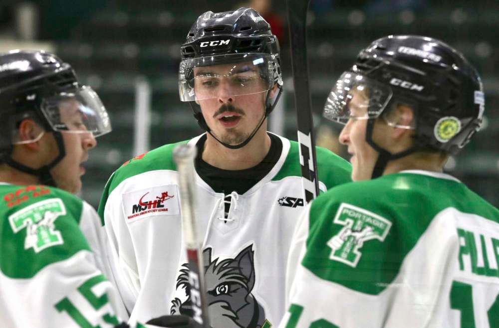 More than 200 volunteers had signed up to work the national championship tournament. (Perry Bergson / The Brandon Sun files)