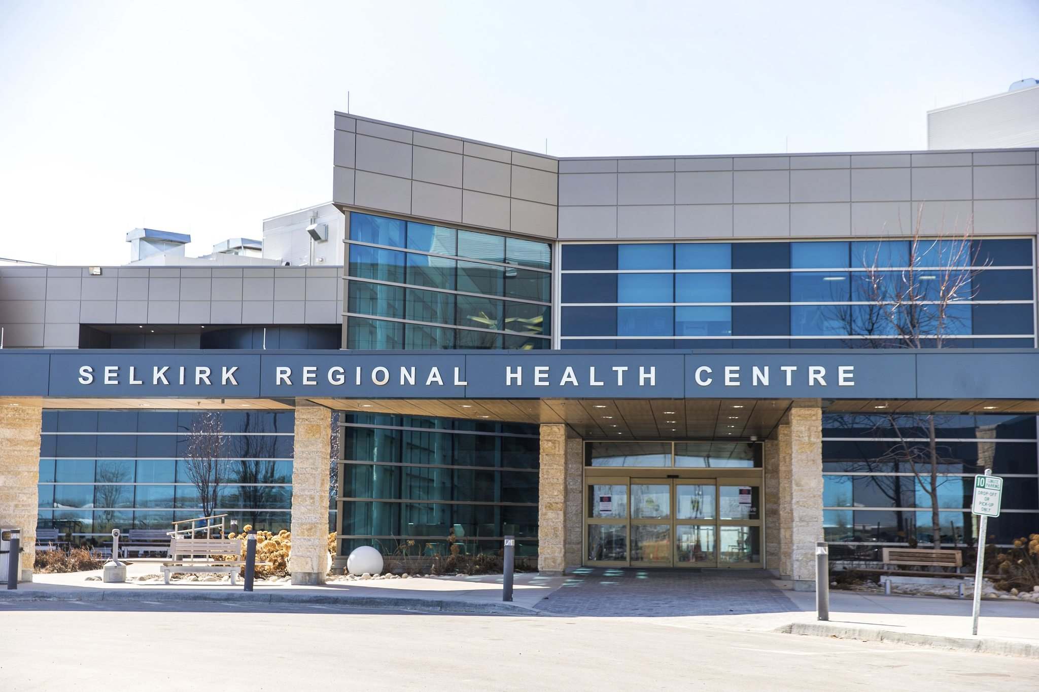 Selkirk hospital staff member tests positive for COVID19 Winnipeg
