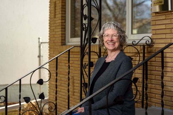 JESSE BOILY / WINNIPEG FREE PRESSTherapist Cheryl Marks says just because you aren’t sufficiently “seizing the moment” doesn’t mean you’re failing. Instead, she recommends focusing on physical and psychological well-being.