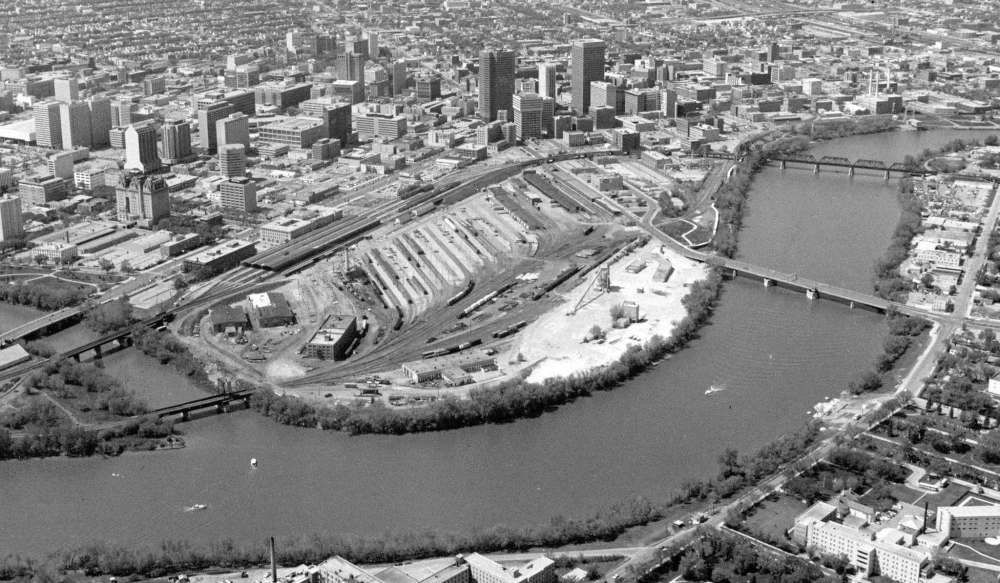 WINNIPEG FREE PRESS FILES
An aerial view of The Forks in August 1987 before its transformation.