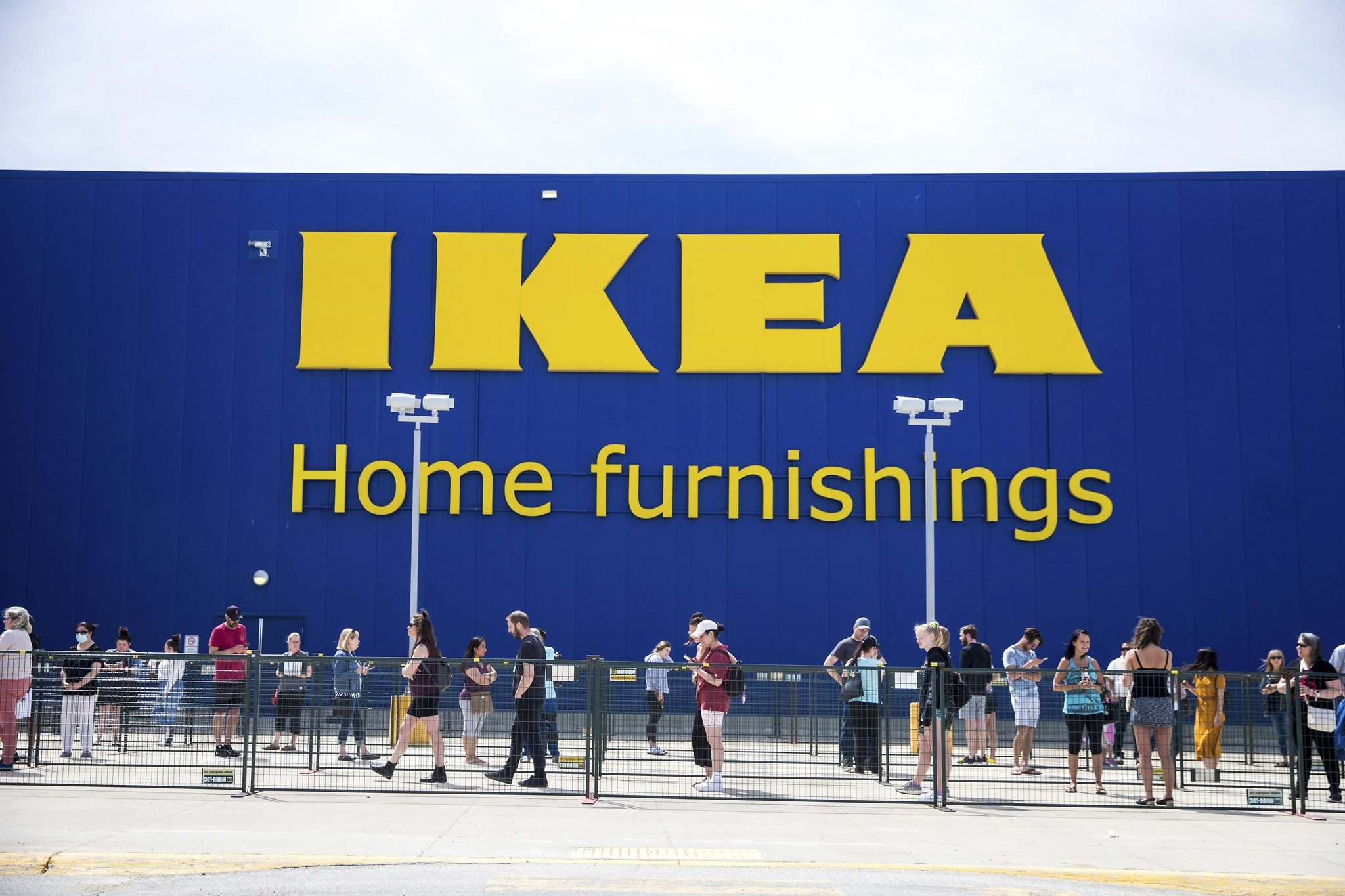 Frustrated by online supply issues, Winnipeggers descend on reopened