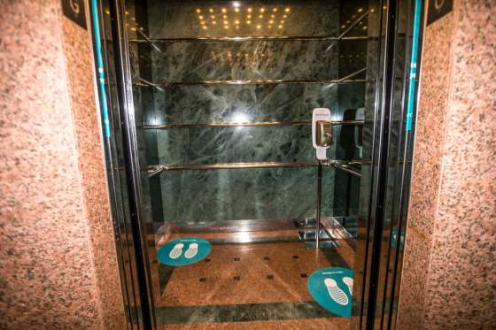 MIKAELA MACKENZIE / WINNIPEG FREE PRESSMIKAELA MACKENZIE / WINNIPEG FREE PRESSElevators in a Portage Ave. office building demonstrate the new COVID-19 measures in place.