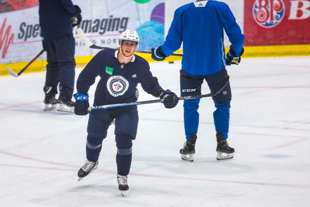 Cody Eakin will centre a line between Patrik Laine and Nikolaj Ehlers. (Mikaela MacKenzie / Winnipeg Free Press)