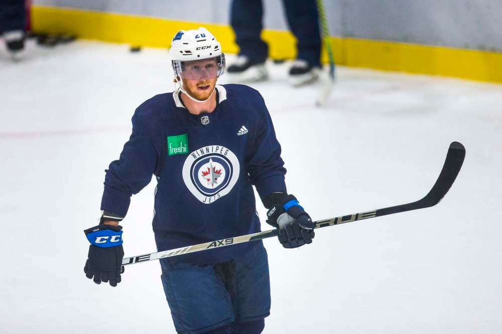 Cody Eakin played eight games with the Jets before the season was put on hold. (Mikaela MacKenzie / Winnipeg Free Press)