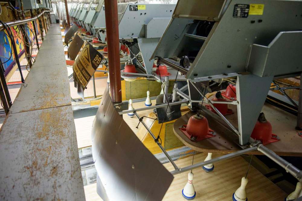 The Gauthiers have owned the bowling alley for 11 years. (Jesse Boily / Winnipeg Free Press)