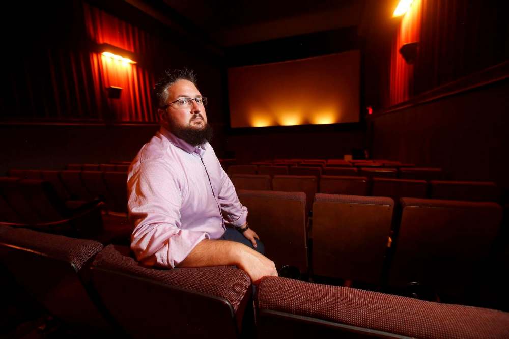 JOHN WOODS / WINNIPEG FREE PRESS FILES
David Mulaire, owner of Prairie City Cinema in Portage la Prairie, says theatres need new films to get people back in the seats.