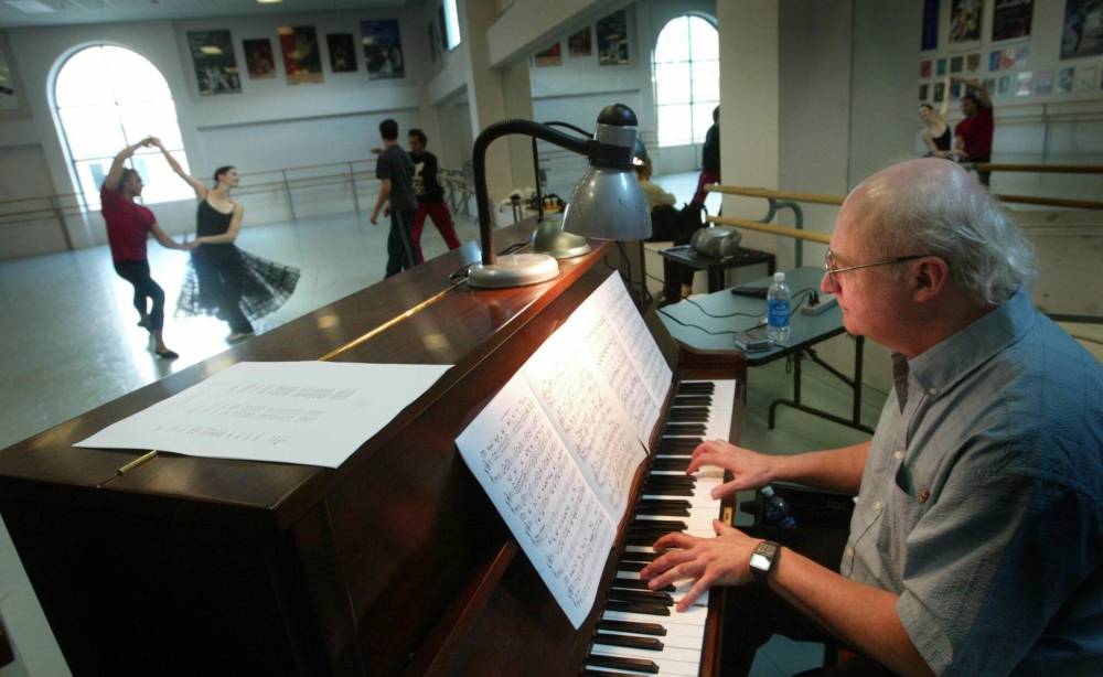 Ron Paley rehearses with the Royal Winnipeg Ballet in 2004. (Wayne Glowacki / Winnipeg Free Press files)