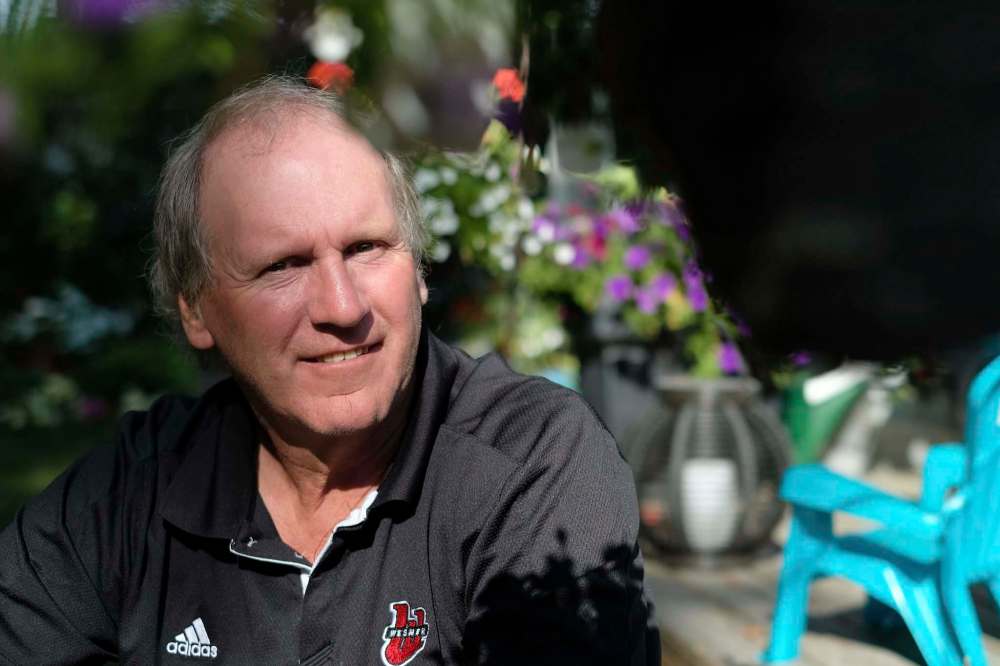SHANNON VANRAES / WINNIPEG FREE PRESS
University of Winnipeg Wesmen women’s volleyball coach Phil Hudson is hopeful the team will be playing meaningful games beginning in January.