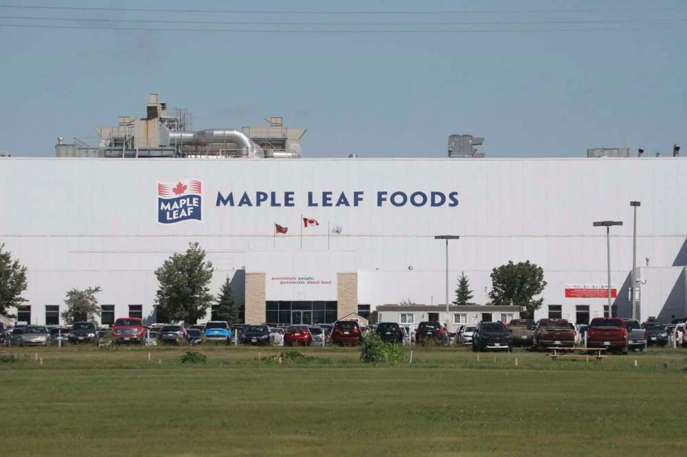 The province decided against a shutdown of the Maple Leaf Foods Inc. hog processing plant in Brandon, which employs 2,300 workers. (Tim Smith / The Brandon Sun)