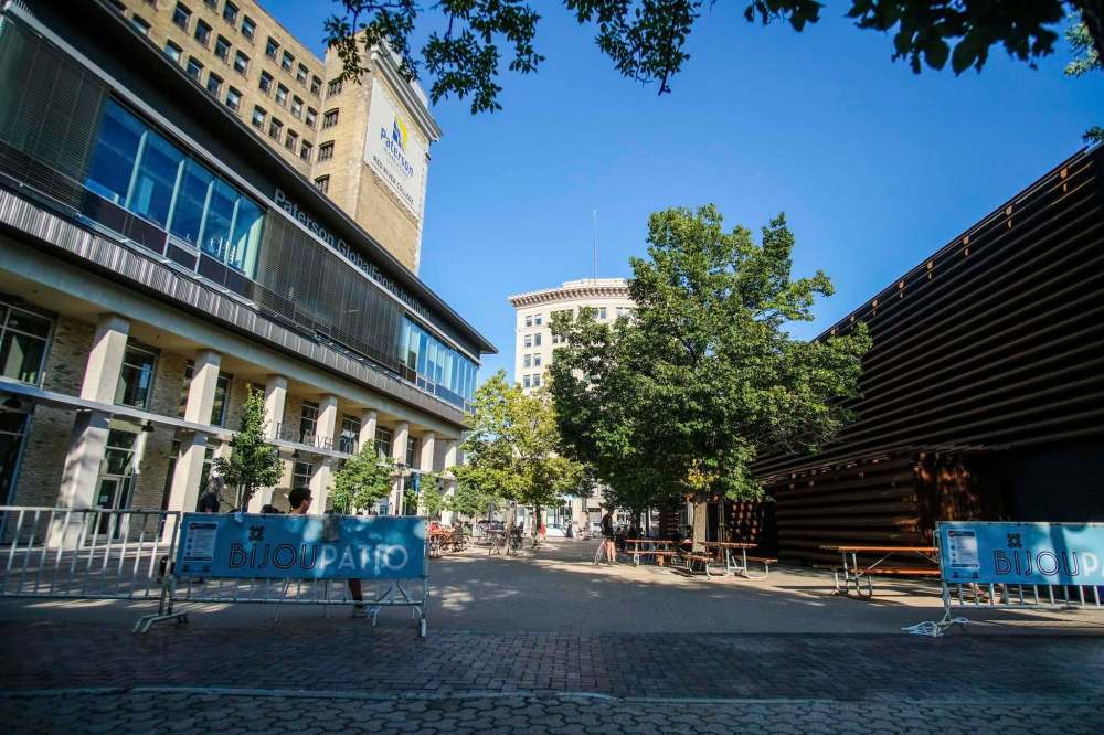Daniel Crump / Winnipeg Free Press
Bijou Patio is the latest local patio concept to offer adult beverages in a safe, physically distanced, outdoor environment; the bar also gives patrons the opportunity to order food from nearby restaurants.