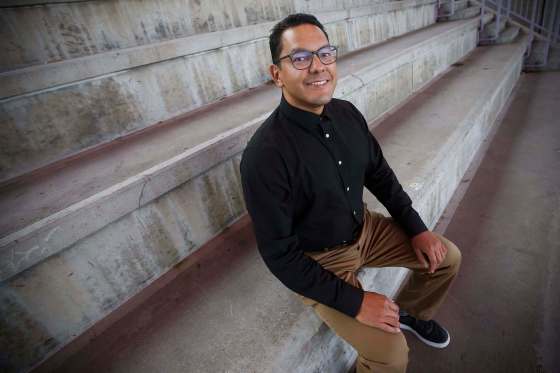 JOHN WOODS / WINNIPEG FREE PRESSAlan Greyeyes, who serves as festival director for the Sakihiwe Festival, will be presented today with the Manitoba Arts Council's Award of Distinction.