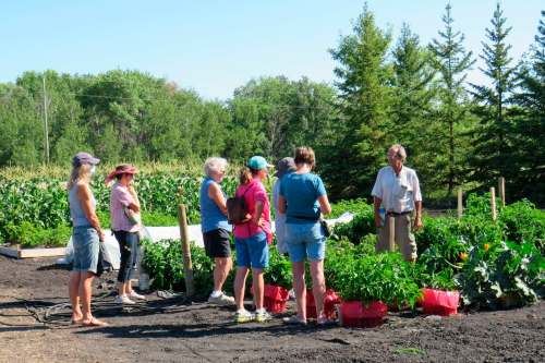 photos Colleen Zacharias / Winnipeg Free Press
Norm Sylvestre imparts his knowledge to the Manitoba Master Gardener Association&rsquo;s Branching Out study group on a visit to his farm.
