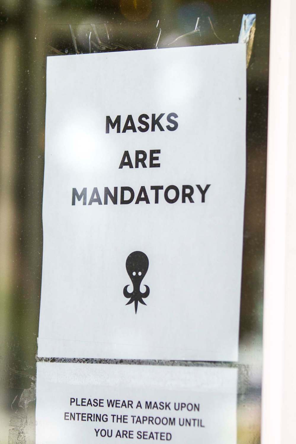 Kilter Brewery is one of many local breweries with mandatory mask policies. (Mikaela MacKenzie / Winnipeg Free Press)