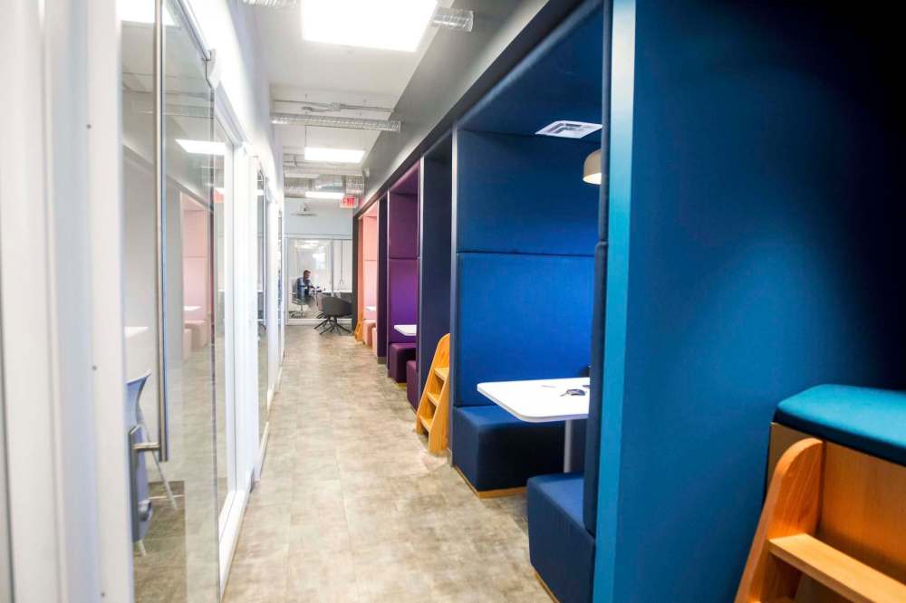 MIKAELA MACKENZIE / WINNIPEG FREE PRESS
Work pods at Launch Coworking on Lombard.