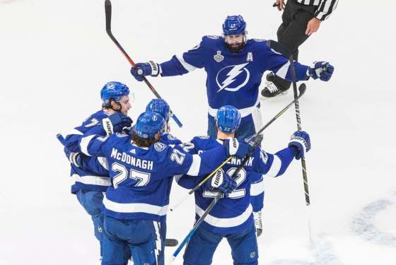 Tampa Bay Lightning's Kevin Shattenkirk celebrates his goal with teammates against the Dallas Stars during the first period in Edmonton on Monday. THE CANADIAN PRESS/Jason Franson