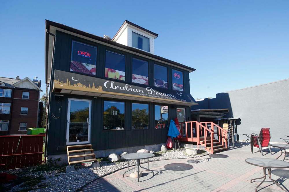JOHN WOODS / WINNIPEG FREE PRESS FILES
Manitoba government closed 7 Arabian Dreams, located at 775 Corydon Ave., on Thursday, for repeatedly breaching public health orders that banned the use of hookah.