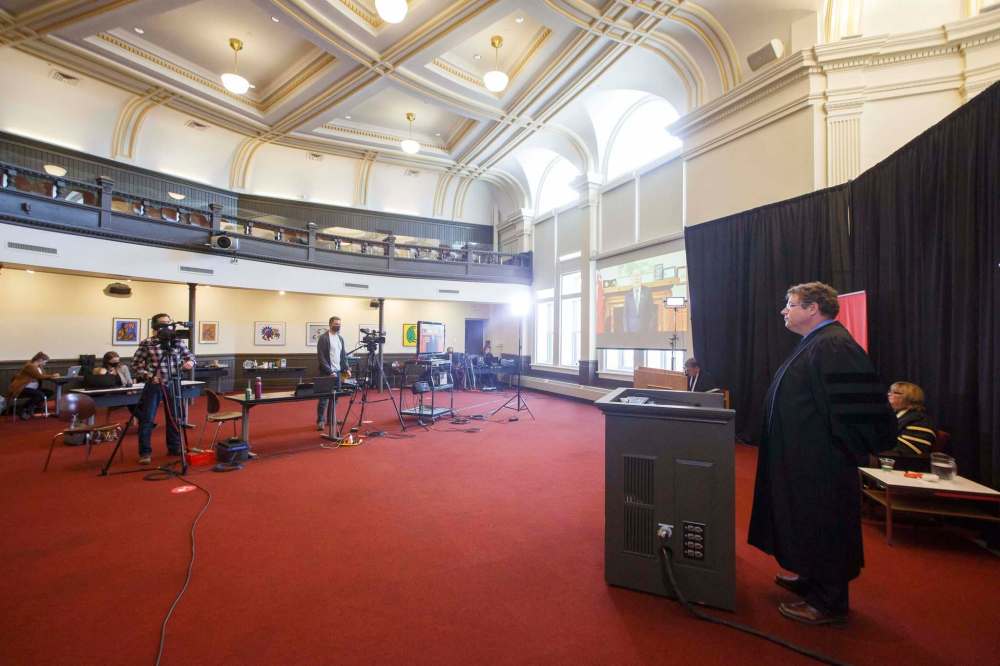 MIKE DEAL / WINNIPEG FREE PRESS
Colin Russell, instructor and university registrar, during the University of Winnipeg’s online convocation for students Thursday afternoon in Convocation Hall.